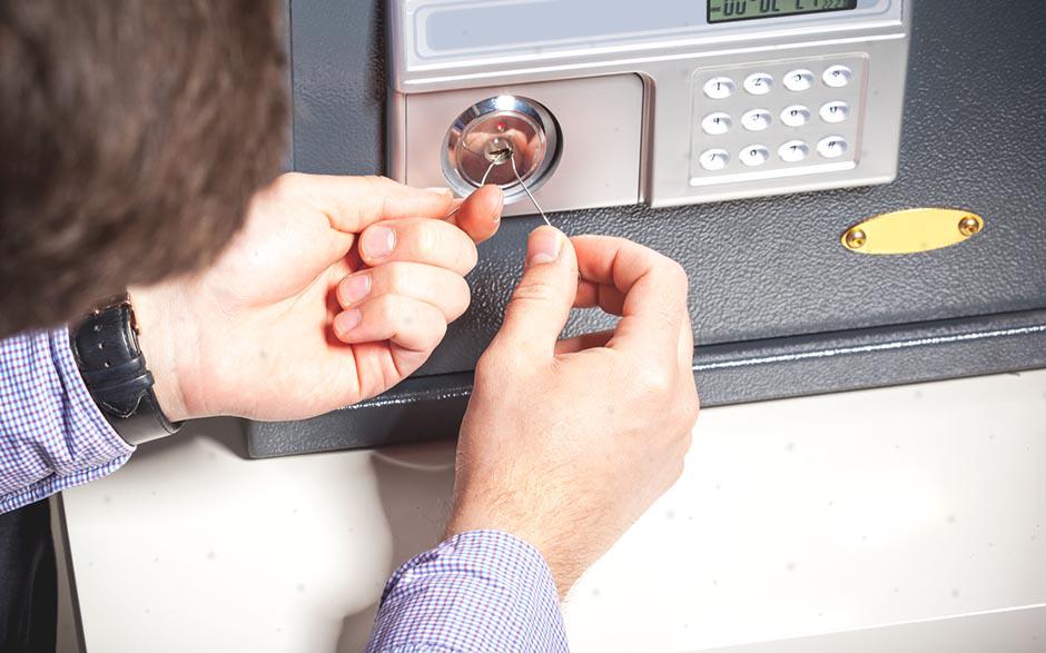 prix changement serrure Auriol